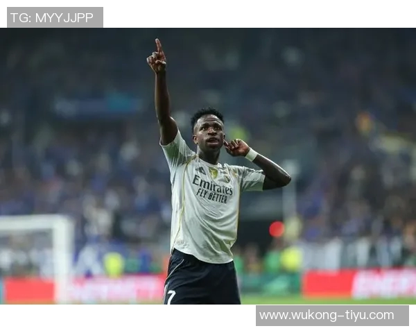 皇马拒绝维尼修斯高薪续约计划或将引进哈兰德替代他